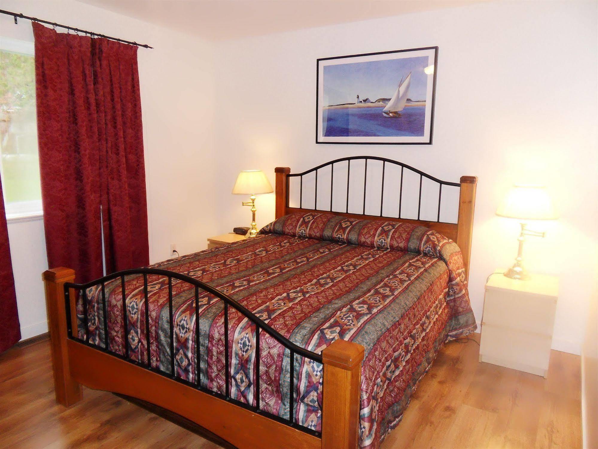 The Hitching Post Motel Pemberton Extérieur photo