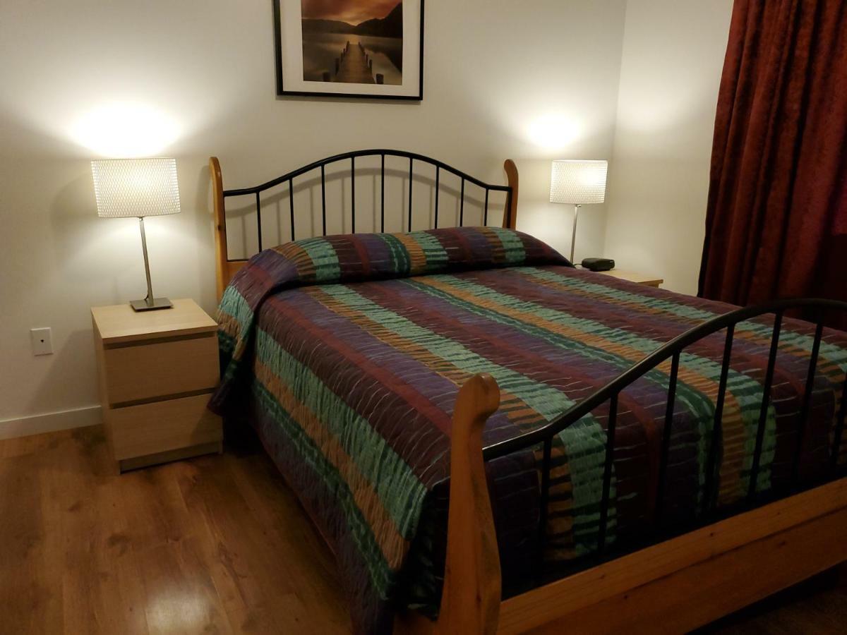 The Hitching Post Motel Pemberton Extérieur photo